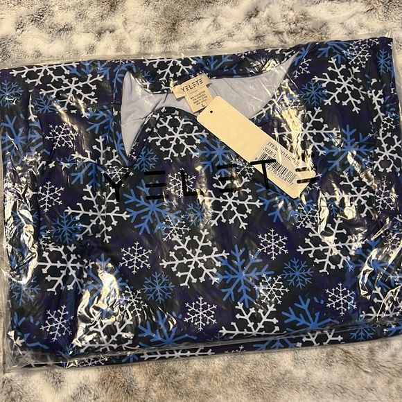 NWT Snowflake Dress - With Pockets! - Picture 4 of 4